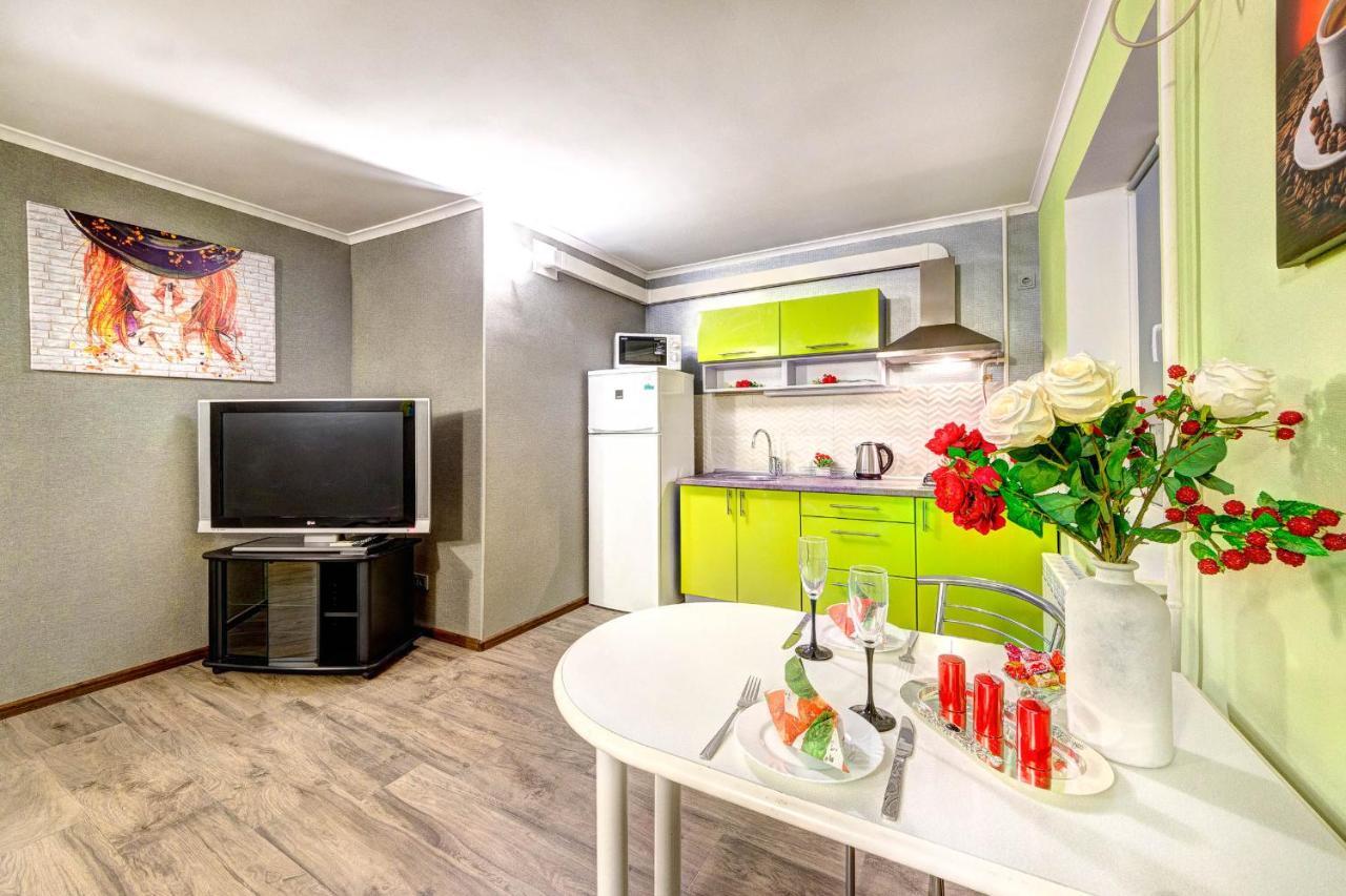 Apartments On Klovsky Descent 20 Kiev Extérieur photo